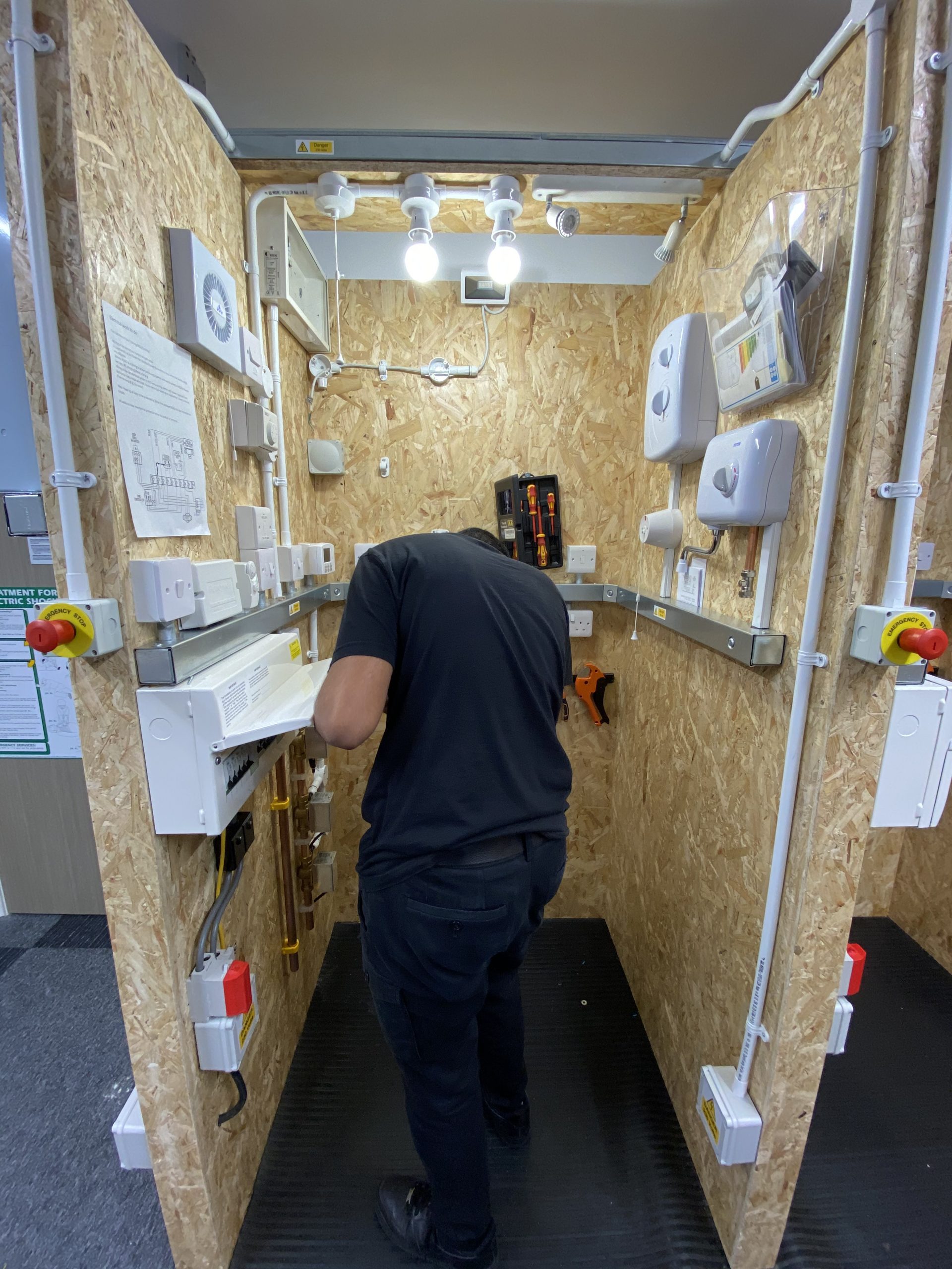 level-3-electrical-course-midlands-gas-and-electrical-training